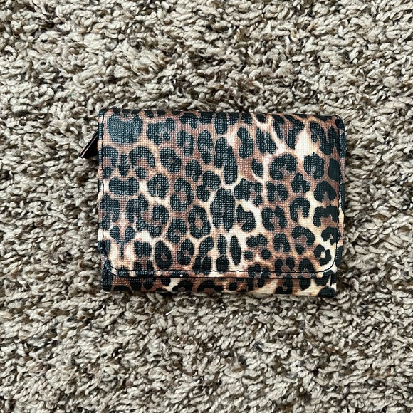 Leopard Wallet - Picture 5 of 6